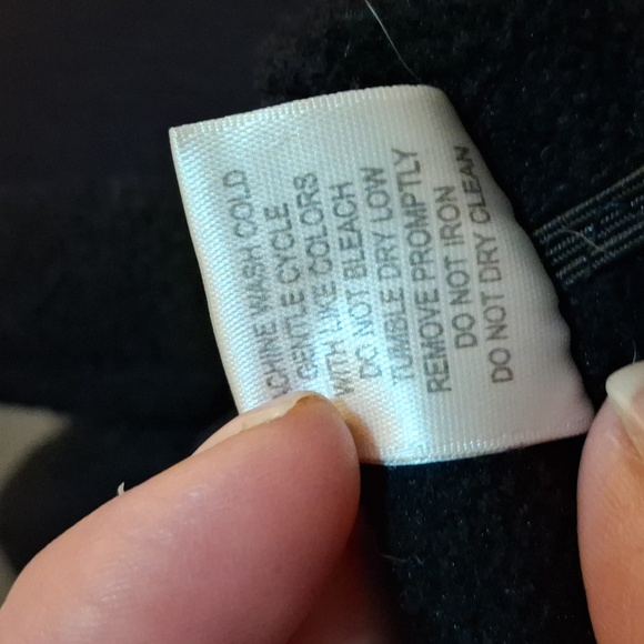 Women's Embroidered Pug Black Gloves. - Picture 6 of 8